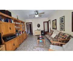 APARTAMENTO EN PRIMERA LINEA LATERAL  A 50 METROS DEL MAR