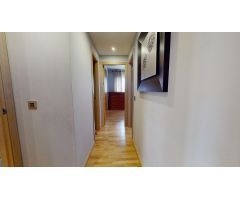 VIVIENDA PRÓXIMA A VIAL NORTE CON 3 DORM., BAÑO, ASEO, PISCINA, PISTA DE PADEL, COCHERA y TRASTERO!