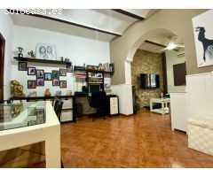 ESPECTACULAR CASA EN EL BARRIO NARANJO