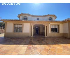 Espectacular casa en la Colina