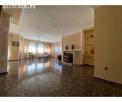 Espectacular casa en la Colina