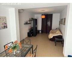 BONITA CASA ADOSADA EN MESAS DE GUADALORA
