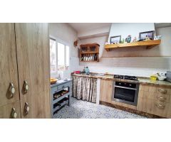 ¡¡ BONITA CASA JUNTO A LA PLAZA DEL POTRO!!