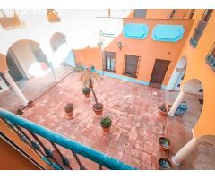 ???? Casa junto a La Corrdera de dos plantas – Espaciosa, Cálida y con Gran Potencial ?