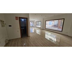 Local comercial en Alquiler en Vera Playa, Almería