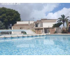 VENTA DE  VILLA DE LUJO EN ASPE