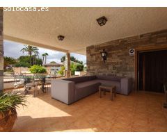 VENTA DE  VILLA DE LUJO EN ASPE