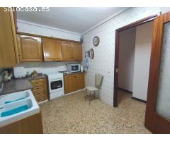 VENTA DE AMPLIO PISO EN CREVILLENTE