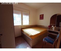 Fantástico local comercial planta baja con varias dependencias, donde se incluyen dos apartamentos.