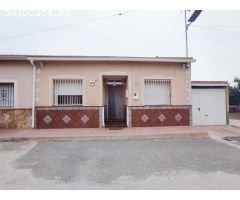 Fantástica casa de pueblo con garaje privado en Formentera del Segura, Alicante