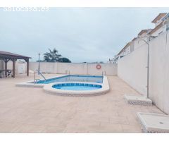 Fantástico adosado con piscina comunitaria en Daya Nueva, Alicante, Costa Blanca