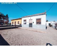 Fantástica casa con terreno en Dolores, Alicante