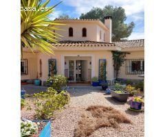 Chalet independiente en Urbanización Castillo de Montemar, Algorfa, Alicante