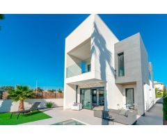 ¡¡LLAVE EN MANO!! Preciosa Villa a 300m de la playa en El Pinet, Alicante, Costa Blanca