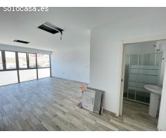 OPORTUNIDAD DE NEGOCIO EN LA URBANIZACIÓN LA MARINA, ALICANTE, COSTA BLANCA