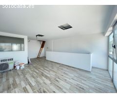 OPORTUNIDAD DE NEGOCIO EN LA URBANIZACIÓN LA MARINA, ALICANTE, COSTA BLANCA