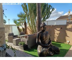 Fantástico chalet independiente con piscina en Benimar, Benijófar, Alicante