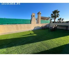 Precioso Bungalow de Planta Alta con piscina comunitaria y solárium privado en San Javier, Mar Menor