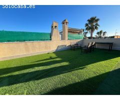 Precioso Bungalow de Planta Alta con piscina comunitaria y solárium privado en San Javier, Mar Menor