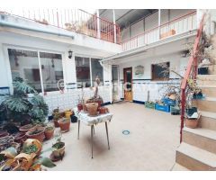 Fantástica casa de pueblo en el centro de Benejúzar, Alicante