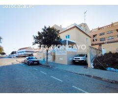 Fantástico semiadosado triplex con maravillosas vistas al mar en Guardamar del Segura, Alicante