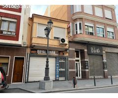 Vivienda con local comercial en el corazón de Guardamar del Segura