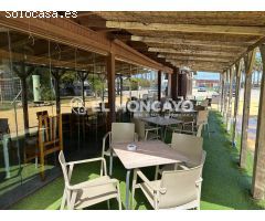Fantástico complejo deportivo con restauración y zona de ocio cerca de Guardamar del Segura