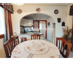 Fantástico bungalow planta alta en la exclusiva urbanización Moncayo, junto a Guardamar del Segura.