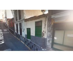 CASITA EN RUINAS PARA RECONSTRUIR