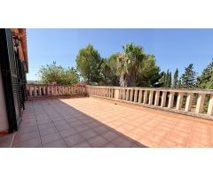 Finca Rústica en Campos: Espacio, Comodidad y Entorno Natural