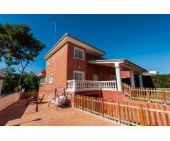 Chalet en Venta en Paterna del Madera, Valencia