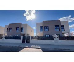 Adosado en Venta en Sagunto, Valencia