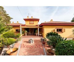 Chalet en Venta en Chiva de Morella, Valencia
