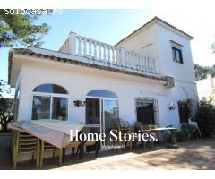 Casa en Venta en Paterna del Madera, Valencia