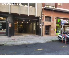 VENTA GARAJE EN CALLE POZAS CON DOCTOR AREILZA