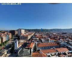 VENTA VIVIENDA CON IMPRESIONANTES VISTAS EN EDIFICIO REINA VICTORIA