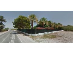 TERRENO VALLADO EN ARENALES DEL SOL