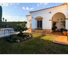 Villa de Lujo en Venta en Rincón de la Victoria, Málaga