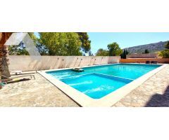 ¡Ocasión precio rebajado! Chalet en Vistahermosa para Familias y grandes Inversores
