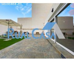 Vivienda con jardín privado en la zona norte de San Vicente del Raspeig.