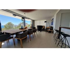 VILLA DE LUJO DISPONIBLE EN LA SIERRA DE ALTEA AMUEBLADA Y DECORADA