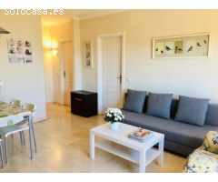 Encantador Apartamento en Estepona con Vistas al Mar | CABANILLAs REAL ESTATE