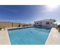 Finca en venta en Estepona | CABANILLAS PROPIEDADES