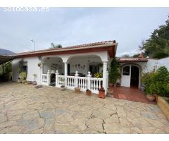 Finca con Vistas Panorámicas en Estepona | CABANILLAS REAL ESTATE