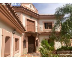 Villa en venta en Estepona | CABANILLAS REAL ESTATE