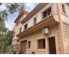 Villa en venta en Estepona | CABANILLAS REAL ESTATE
