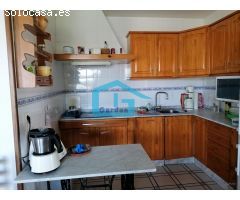 Chalet con piscina en venta en Ribadumia...