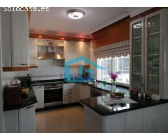 Poio: A7094: Samieira... chalet con finca, jardines, piscina exterior... vistas al mar...