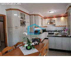 Poio: A7094: Samieira... chalet con finca, jardines, piscina exterior... vistas al mar...