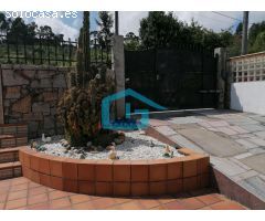 Poio: A7094: Samieira... chalet con finca, jardines, piscina exterior... vistas al mar...